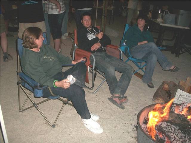 Around_the_campfire.sized